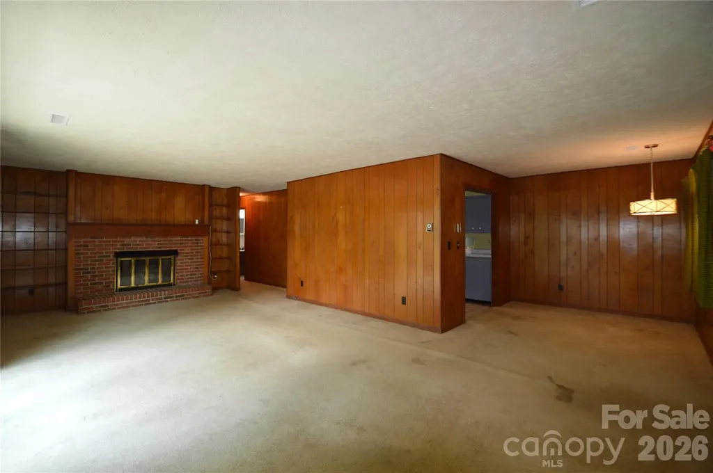 184 Laurel Road Arden NC 28704