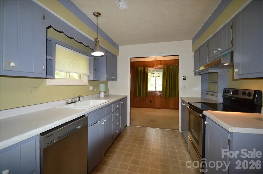 184 Laurel Road Arden NC 28704
