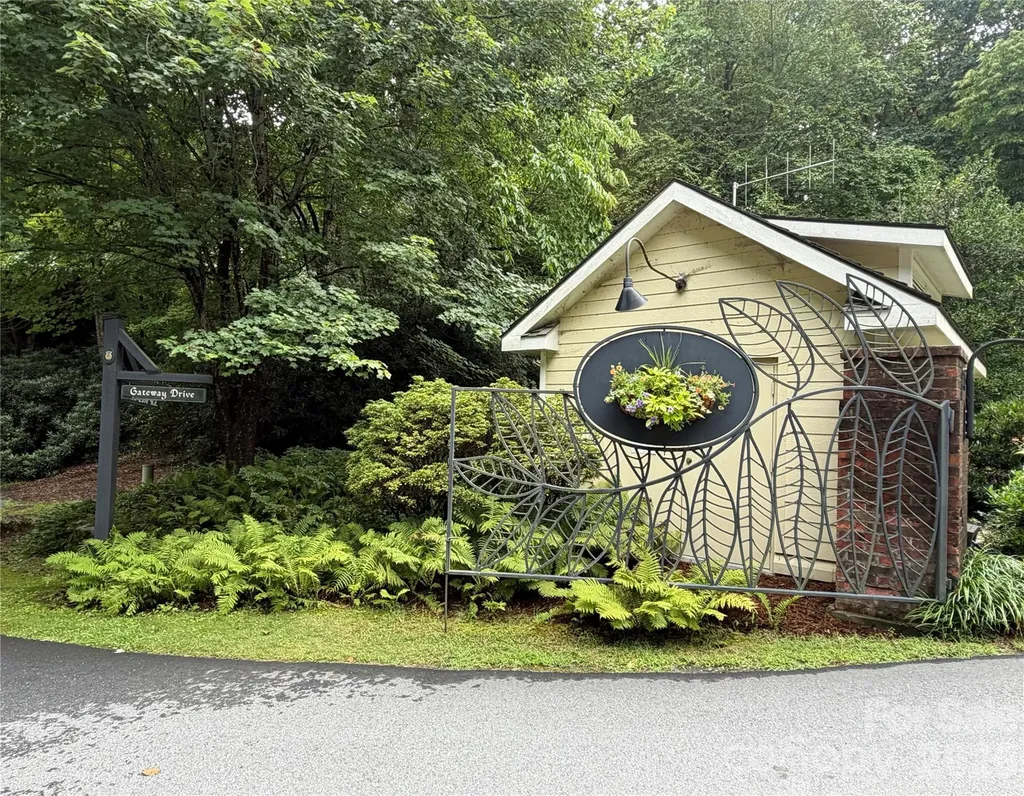 0 Gateway Drive Hendersonville NC 28739