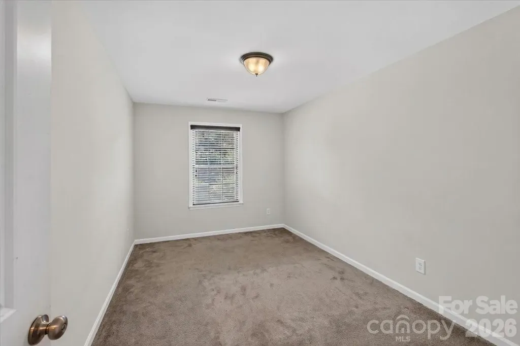 3323 Mortemer Lane Charlotte NC 28262