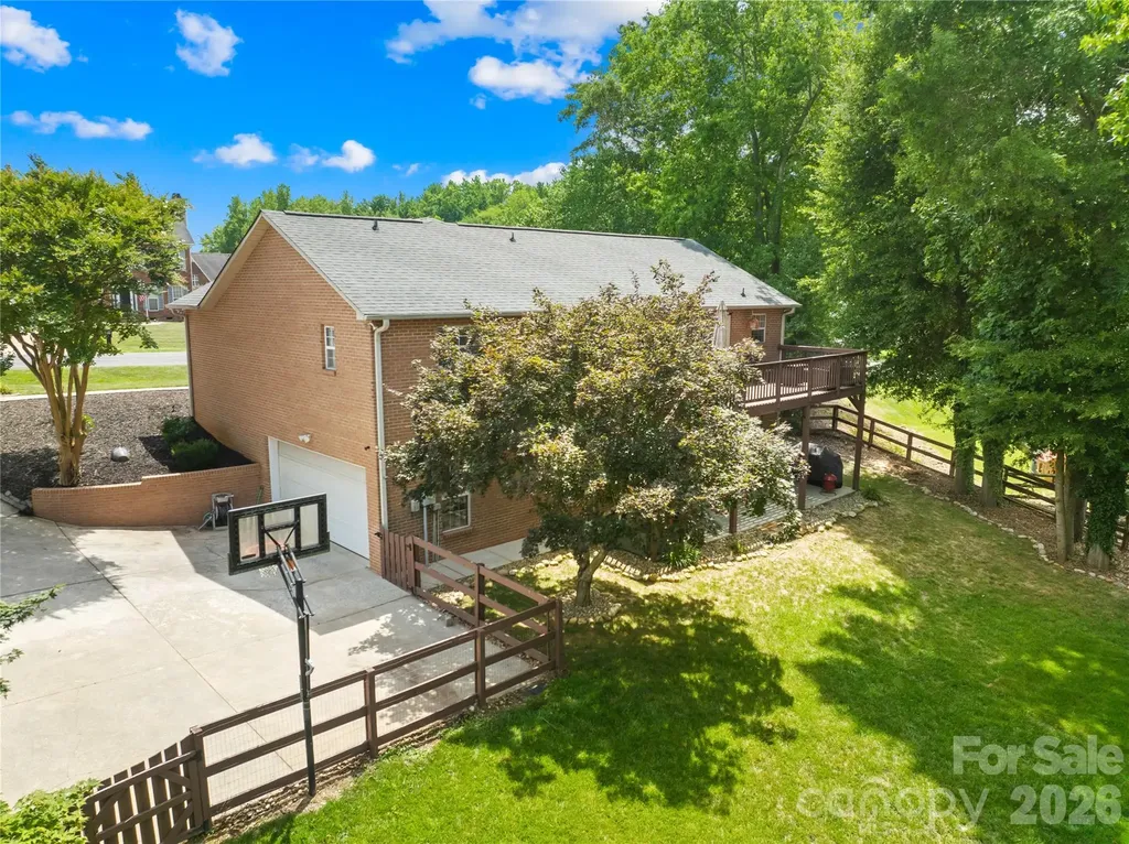 321 Kilmer Lane Mooresville NC 28115