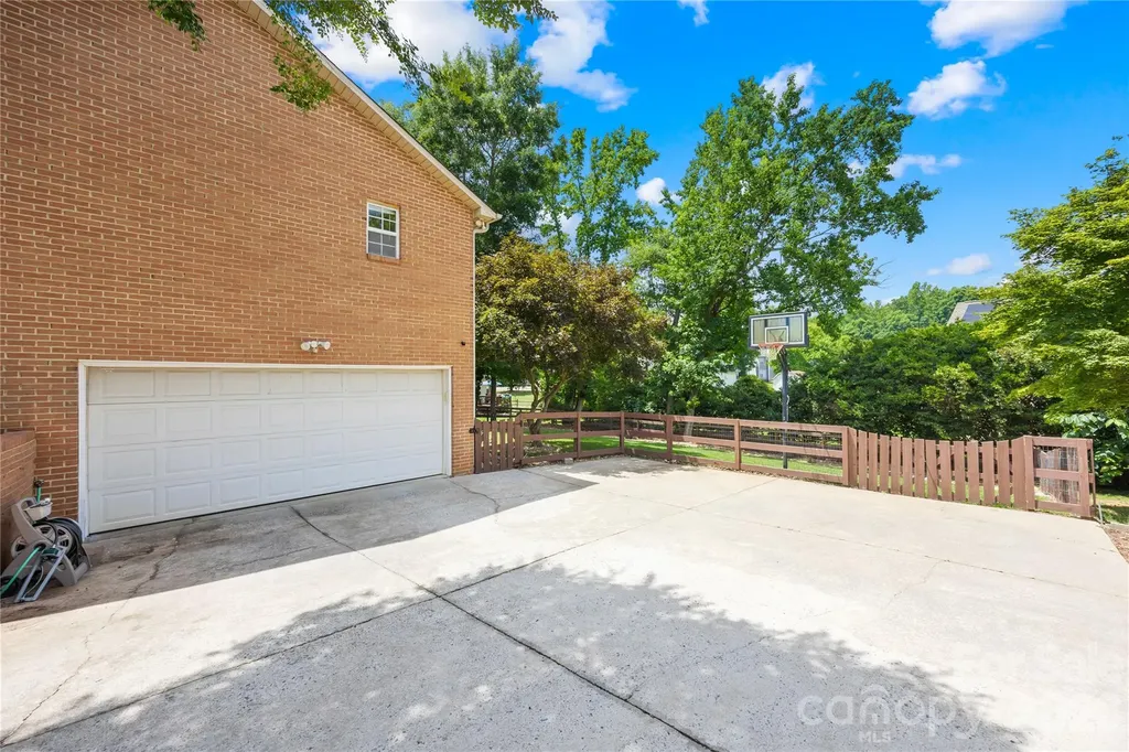 321 Kilmer Lane Mooresville NC 28115