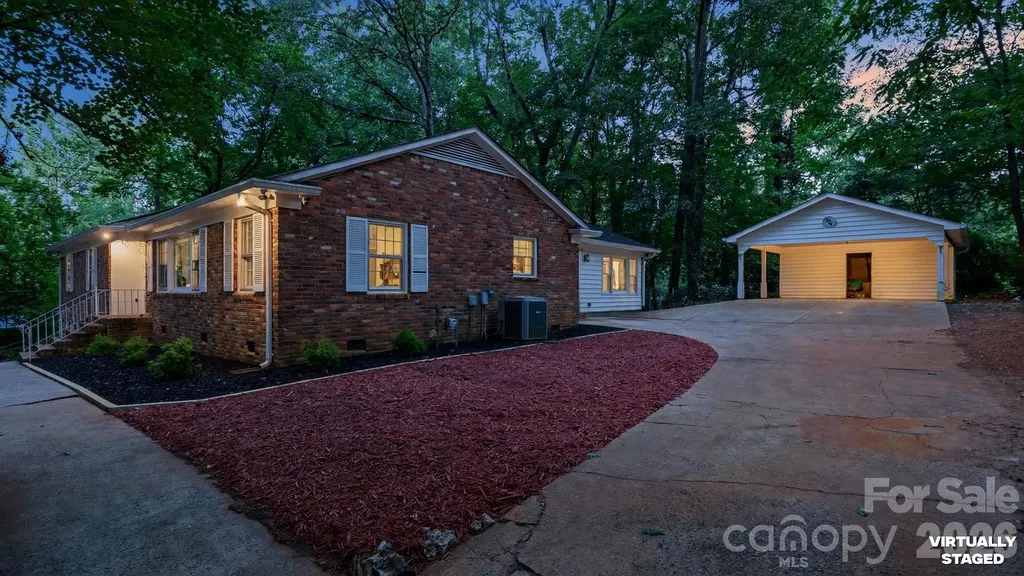 7515 Shady Lane Charlotte NC 28215