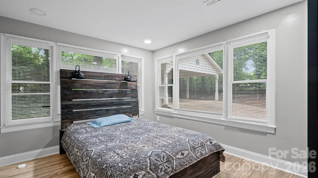 7515 Shady Lane Charlotte NC 28215