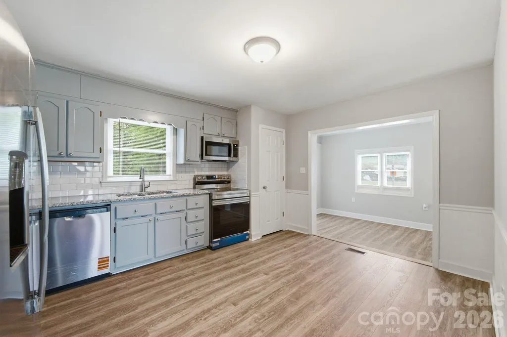 2917 Dalecrest Drive Charlotte NC 28269