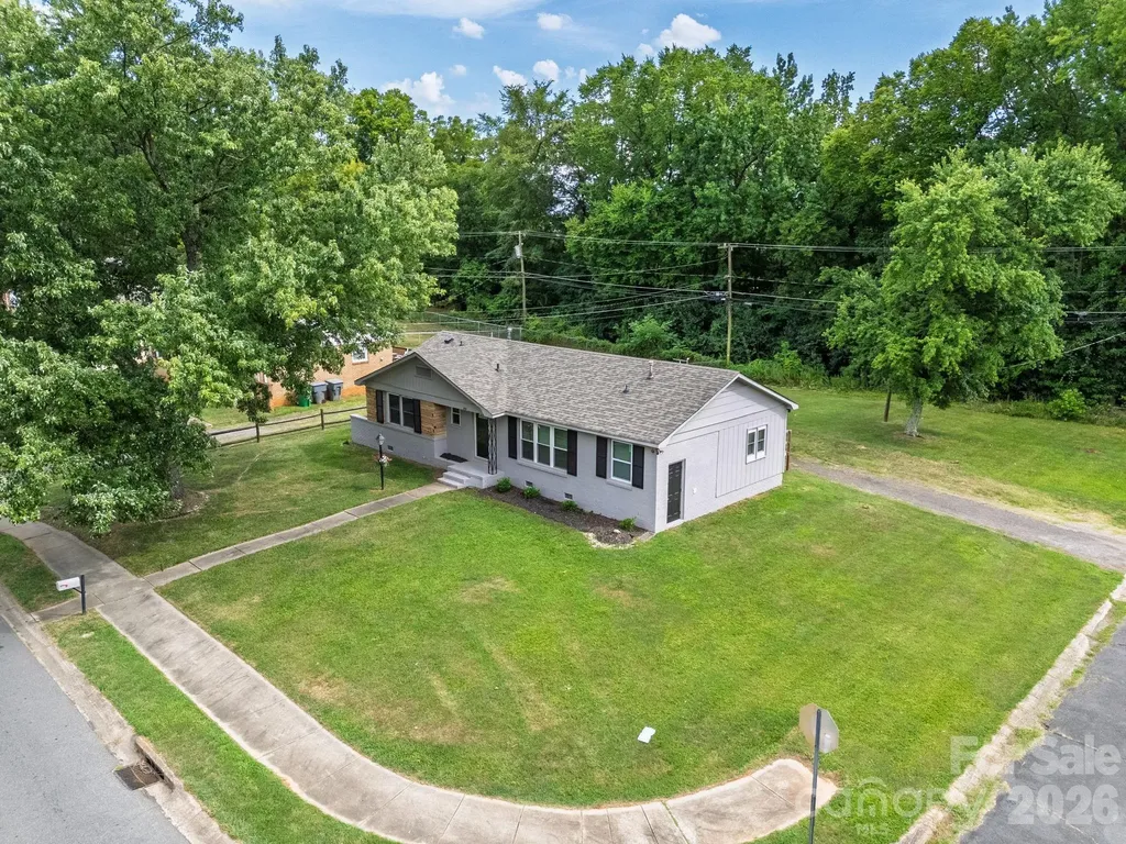 2917 Dalecrest Drive Charlotte NC 28269