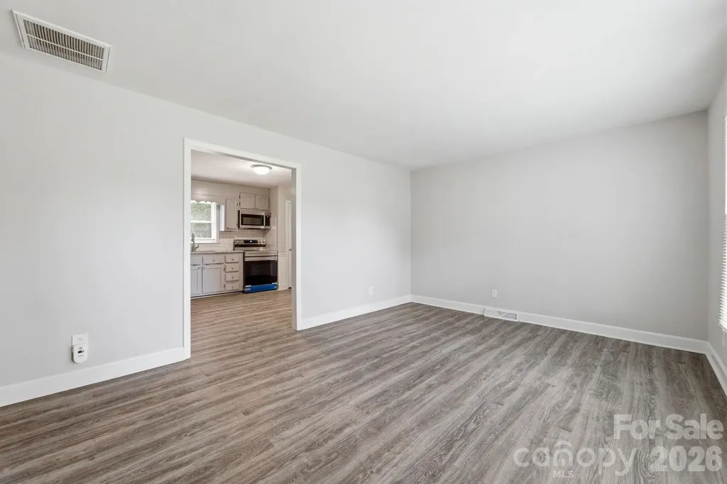 2917 Dalecrest Drive Charlotte NC 28269