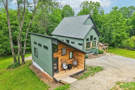 18 Baker Place Arden NC 28704