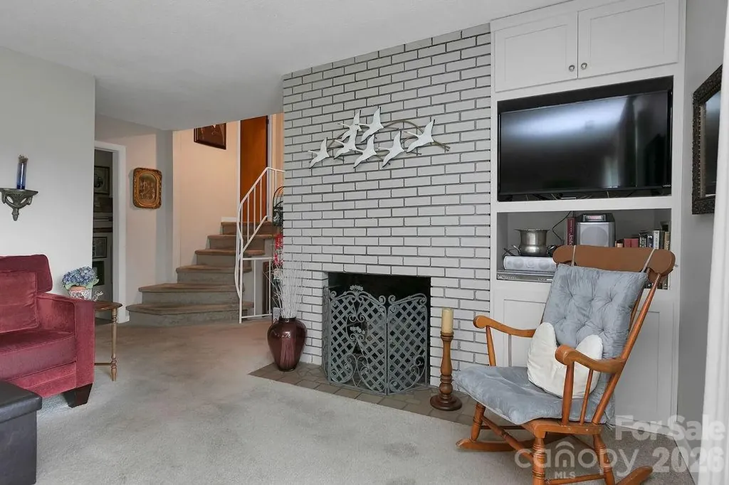 337 Delphia Drive Brevard NC 28712