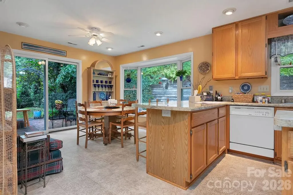 337 Delphia Drive Brevard NC 28712