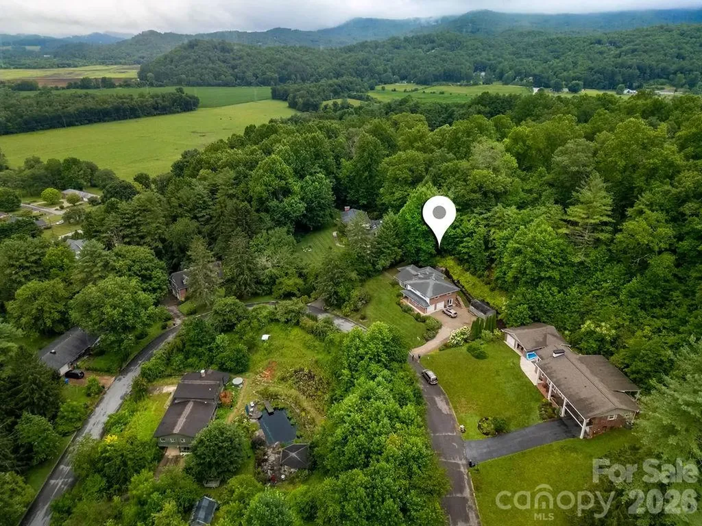 337 Delphia Drive Brevard NC 28712