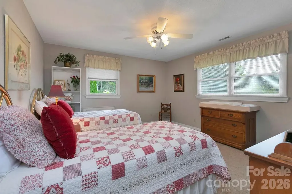 337 Delphia Drive Brevard NC 28712