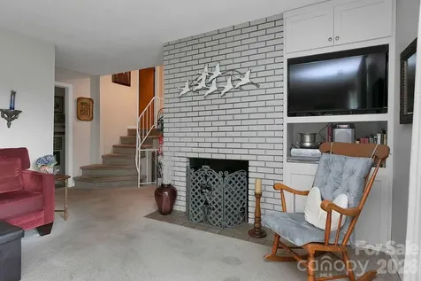 337 Delphia Drive Brevard NC 28712