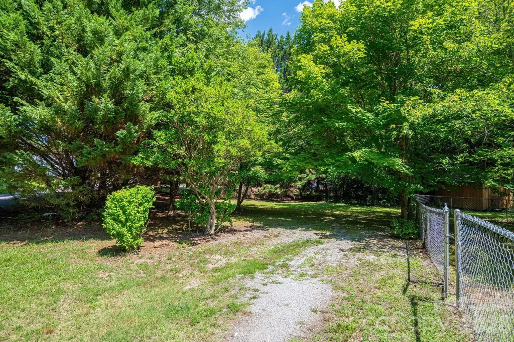 214 23rd Street NW Hickory NC 28601