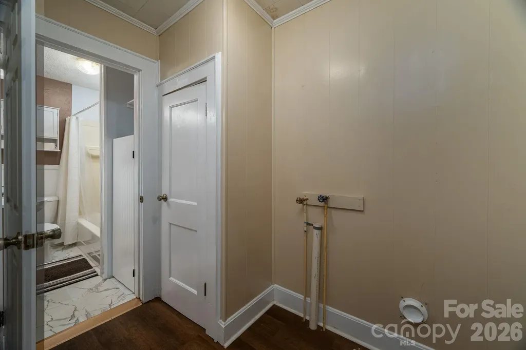 214 23rd Street NW Hickory NC 28601