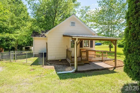 214 23rd Street NW Hickory NC 28601