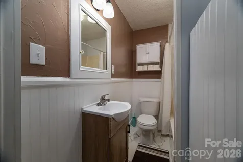 214 23rd Street NW Hickory NC 28601