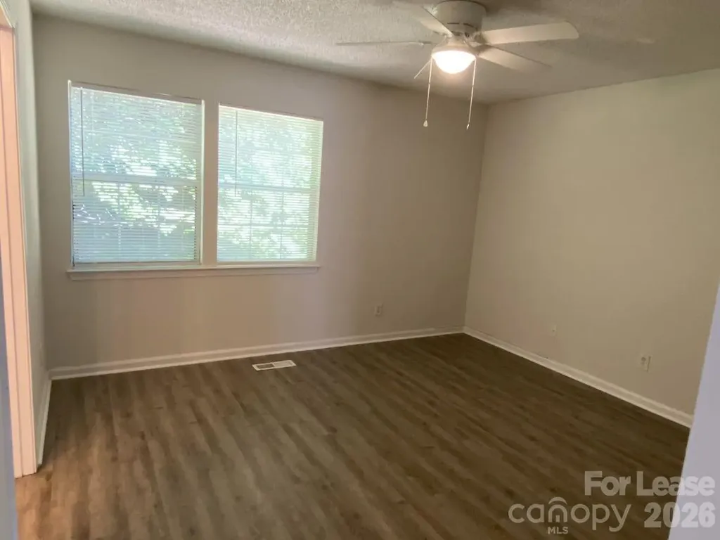 3122 Periwinkle Court Charlotte NC 28269