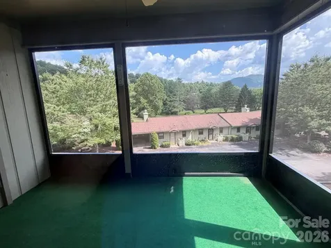 31 Mint Lake Court W Franklin NC 28734