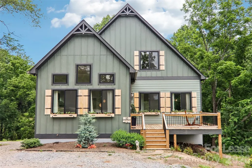 18 Baker Place Arden NC 28704