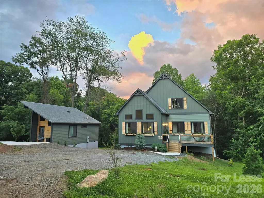 18 Baker Place Arden NC 28704