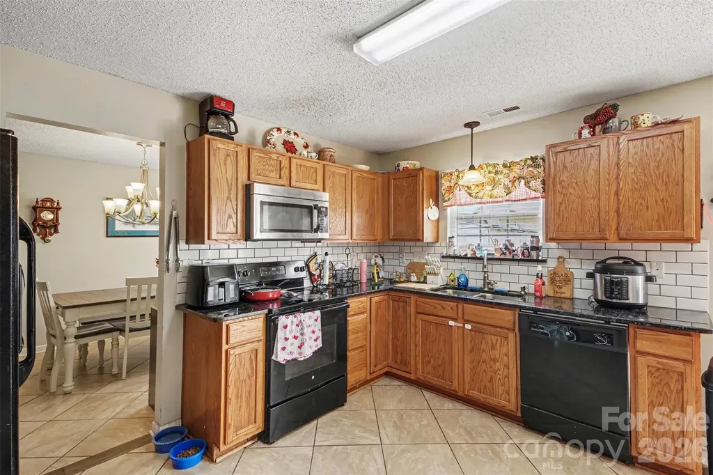 2026 Edenderry Drive Statesville NC 28625