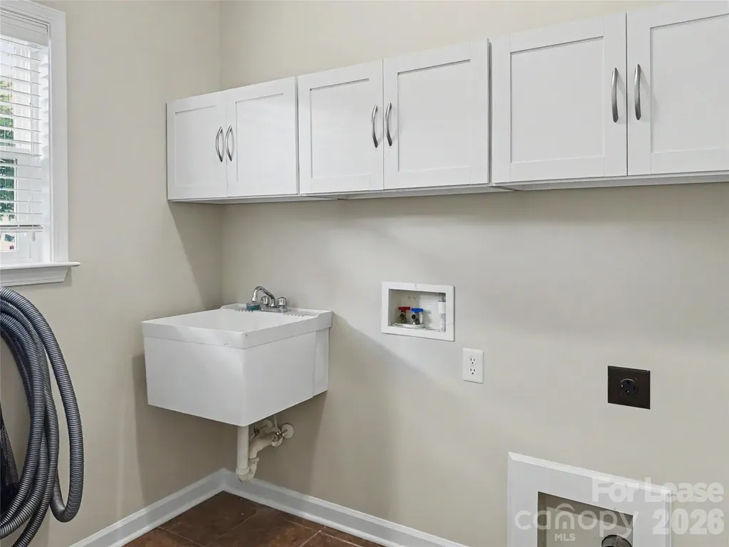 9403 Segundo Lane Charlotte NC 28278