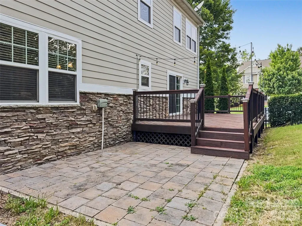 9403 Segundo Lane Charlotte NC 28278