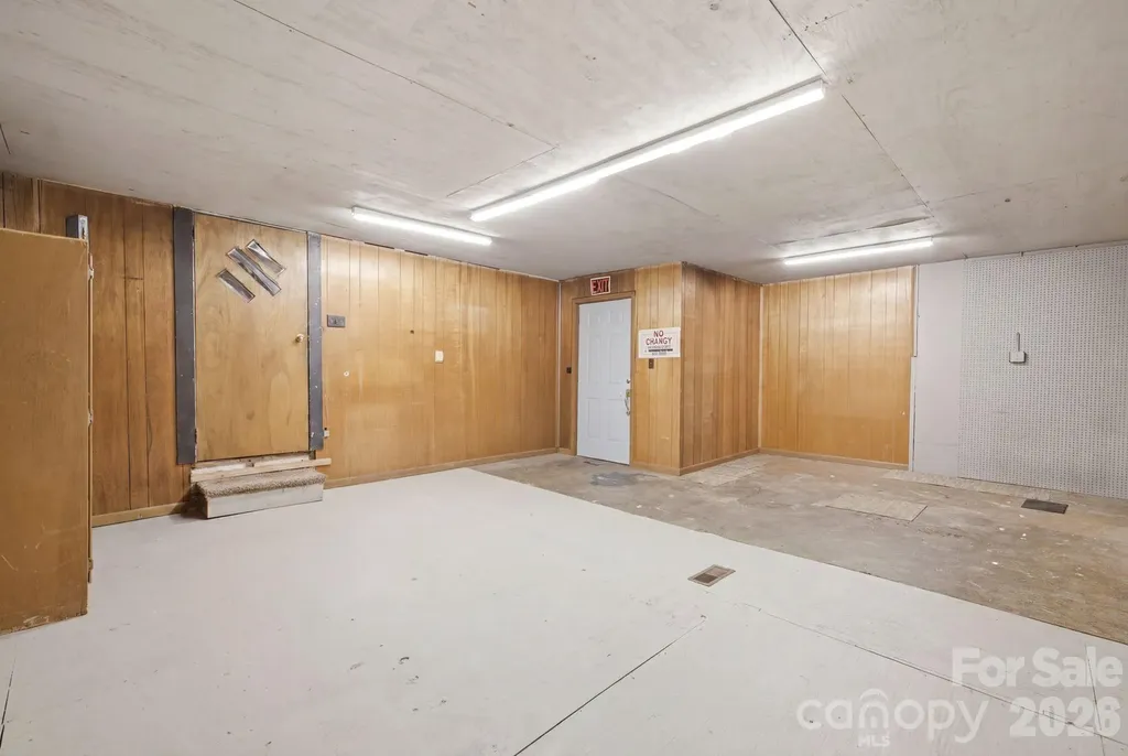 2026 12th Avenue NE Hickory NC 28601
