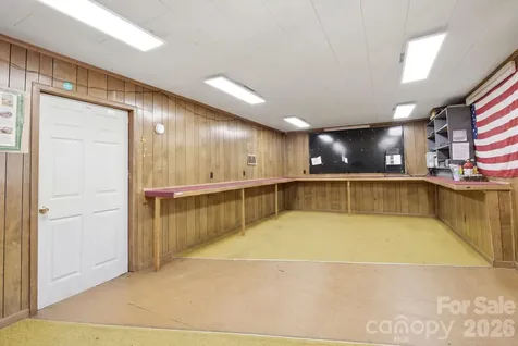 2026 12th Avenue NE Hickory NC 28601
