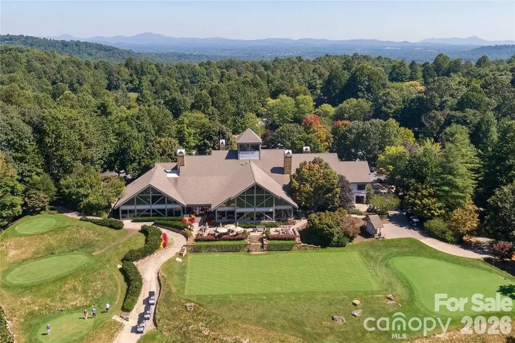 160 Chattooga Run Hendersonville NC 28739