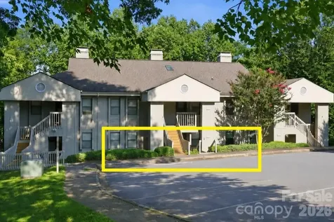 1503 Abbey Circle Asheville NC 28805