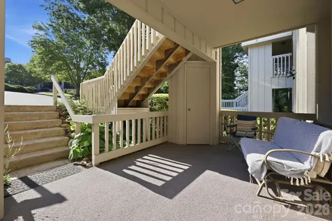 1503 Abbey Circle Asheville NC 28805