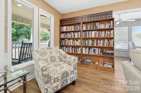 1503 Abbey Circle Asheville NC 28805