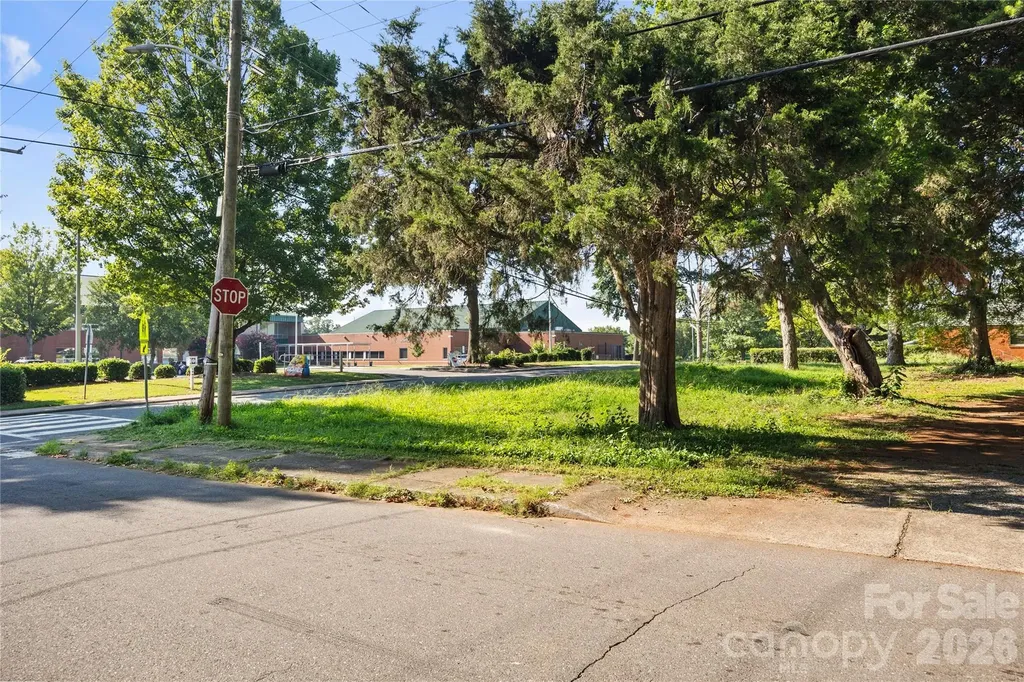 1301 Hateras Avenue Charlotte NC 28216