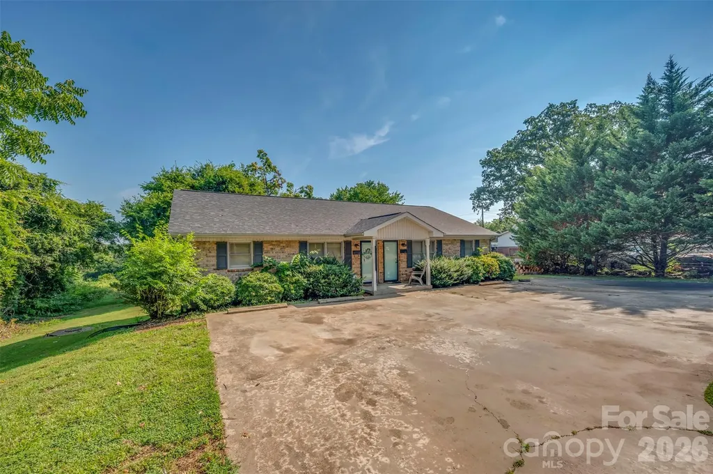 143 Big Springs Avenue Forest City NC 28043