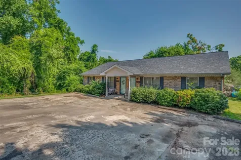 143 Big Springs Avenue Forest City NC 28043