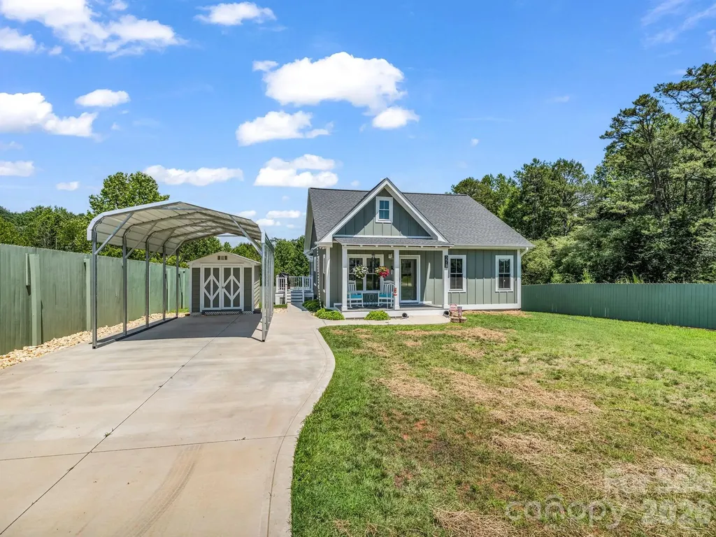 278 Right Prong Road Ellenboro NC 28040
