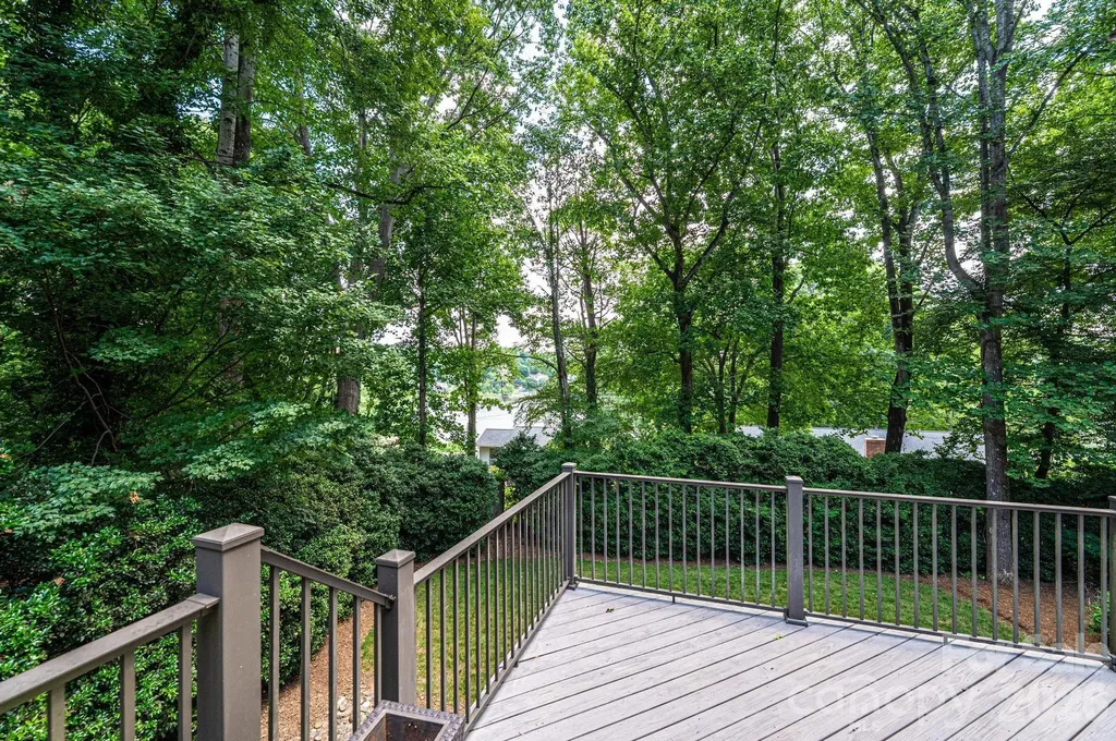 2028 10th Street Boulevard NW Hickory NC 28601