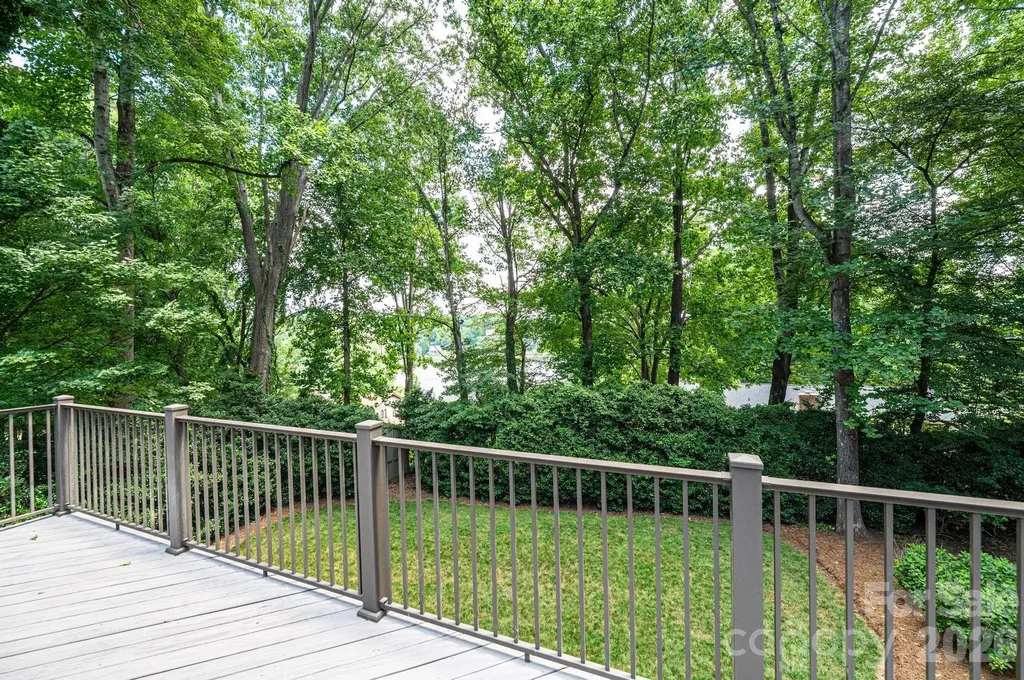 2028 10th Street Boulevard NW Hickory NC 28601