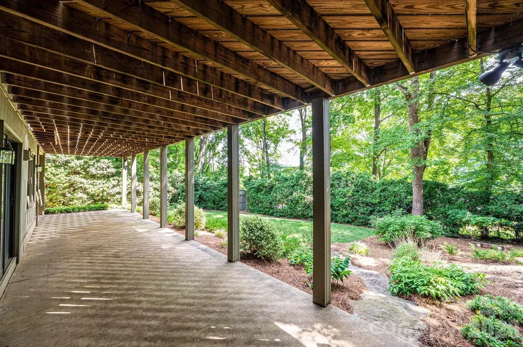 2028 10th Street Boulevard NW Hickory NC 28601