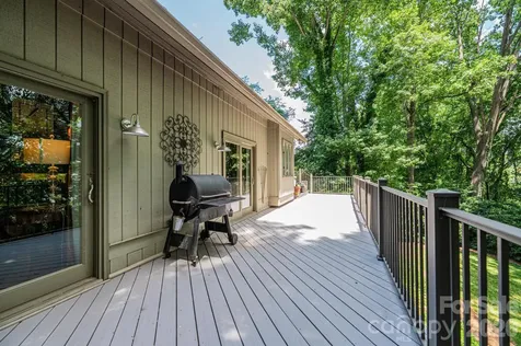 2028 10th Street Boulevard NW Hickory NC 28601
