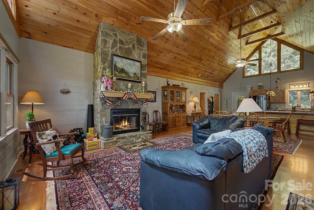 760 Woody Lane Waynesville NC 28786