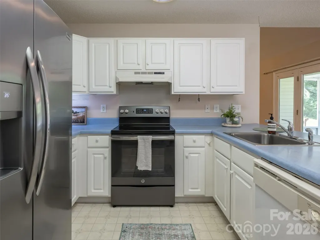 69 Mountain Ridge Lane Fletcher NC 28732