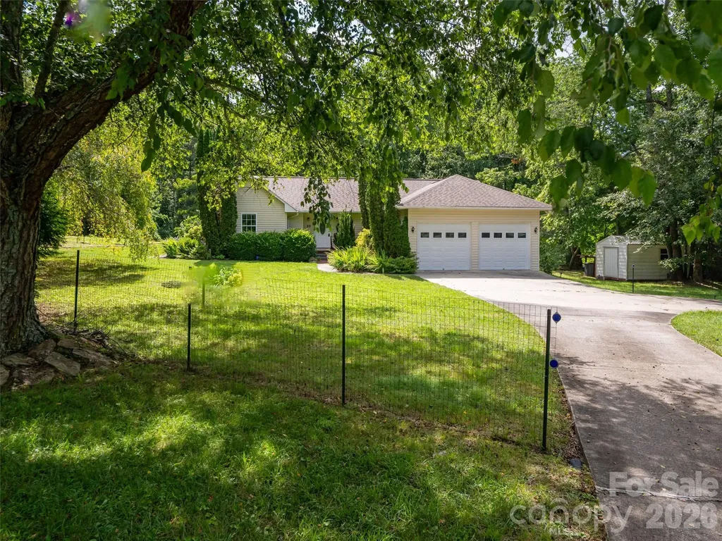 69 Mountain Ridge Lane Fletcher NC 28732