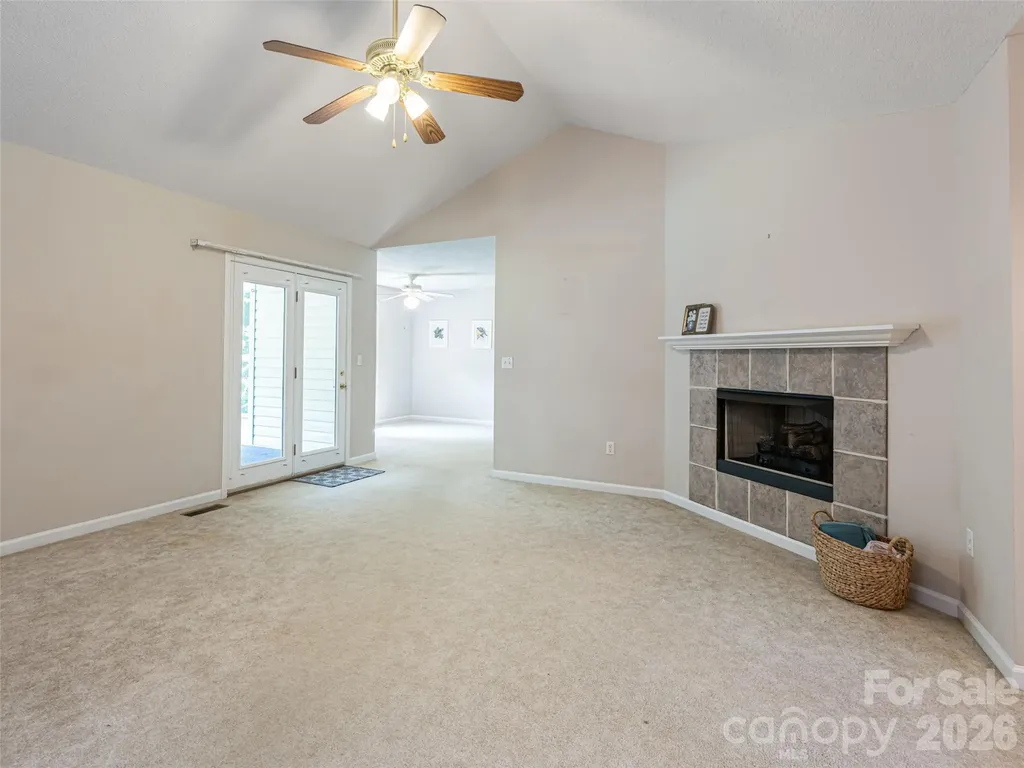 69 Mountain Ridge Lane Fletcher NC 28732