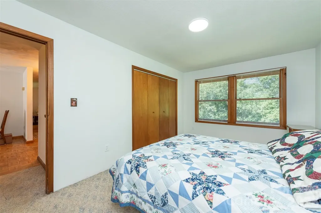 35 Upper Moffitt Road Asheville NC 28805