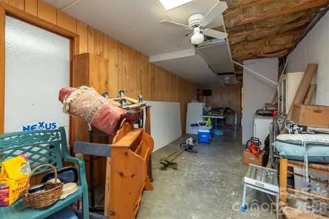 35 Upper Moffitt Road Asheville NC 28805