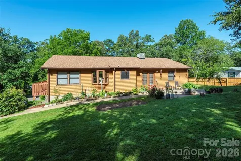 35 Upper Moffitt Road Asheville NC 28805