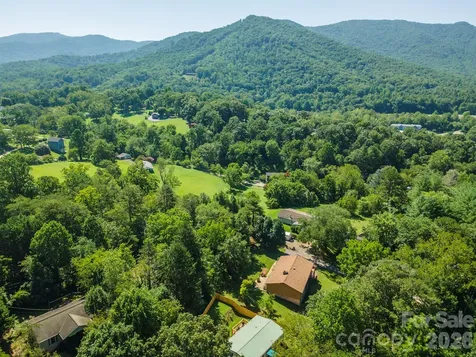 35 Upper Moffitt Road Asheville NC 28805